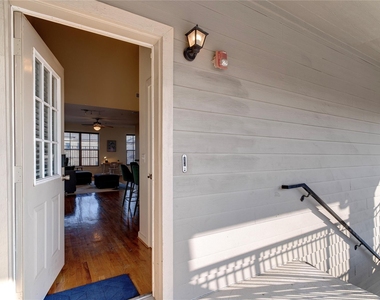 2216 Chenevert Street - Photo Thumbnail 36