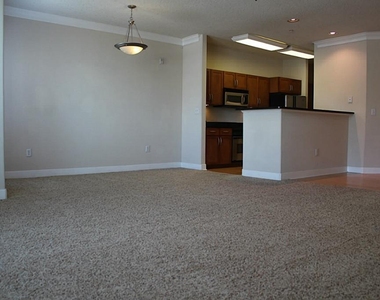 2299 Lone Star - Photo Thumbnail 7