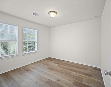 14286 Empanada Drive - Photo Thumbnail 16