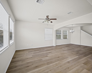 14286 Empanada Drive - Photo Thumbnail 7