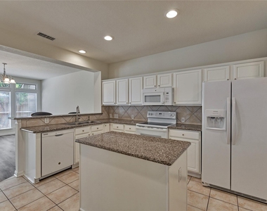 66 Valley Oaks Circle - Photo Thumbnail 21