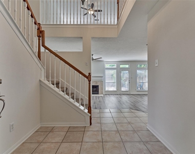 66 Valley Oaks Circle - Photo Thumbnail 7