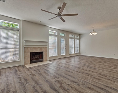 66 Valley Oaks Circle - Photo Thumbnail 9
