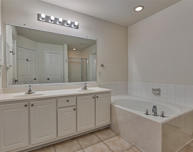 66 Valley Oaks Circle - Photo Thumbnail 32