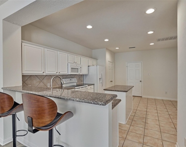 66 Valley Oaks Circle - Photo Thumbnail 16