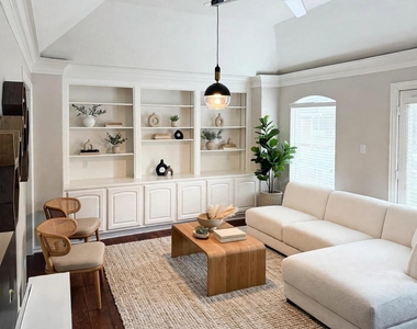 5522 Olympiad Drive - Photo Thumbnail 16