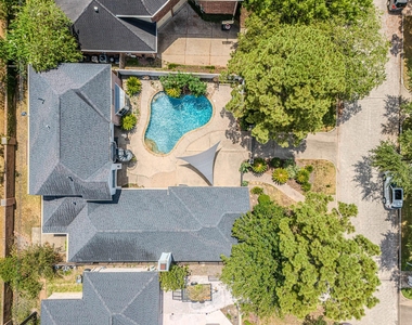 5522 Olympiad Drive - Photo Thumbnail 7