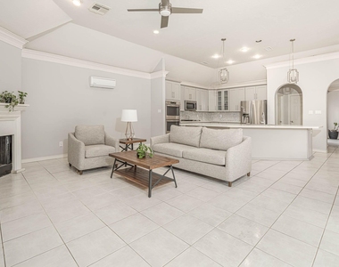 5522 Olympiad Drive - Photo Thumbnail 2
