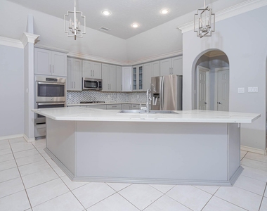 5522 Olympiad Drive - Photo Thumbnail 3
