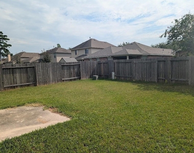 21383 Village Crossing Lane - Photo Thumbnail 14