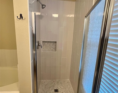 3951 Town Park Lane - Photo Thumbnail 21