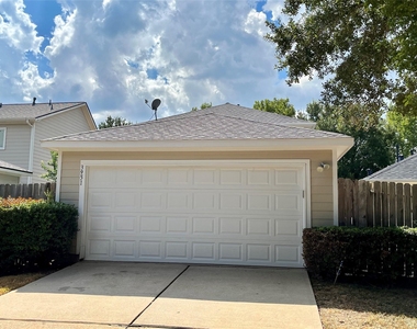 3951 Town Park Lane - Photo Thumbnail 2