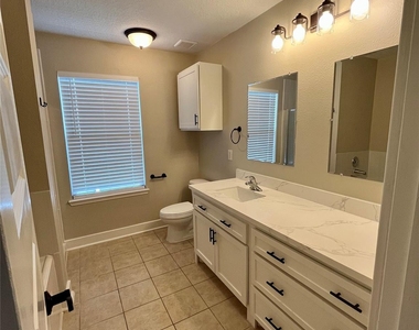 3951 Town Park Lane - Photo Thumbnail 20