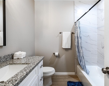 4661 Clover Street - Photo Thumbnail 13