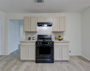 9926 Myrtle Field Lane - Photo Thumbnail 11