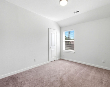 8017 Whisper Grove Drive - Photo Thumbnail 33