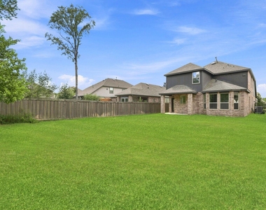 8017 Whisper Grove Drive - Photo Thumbnail 39