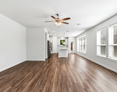 8017 Whisper Grove Drive - Photo Thumbnail 8