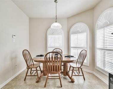 11514 Dahlia Dale Drive - Photo Thumbnail 12