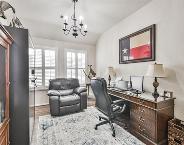 11514 Dahlia Dale Drive - Photo Thumbnail 13