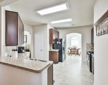 11514 Dahlia Dale Drive - Photo Thumbnail 7