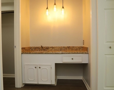 12870 Westella Drive - Photo Thumbnail 13