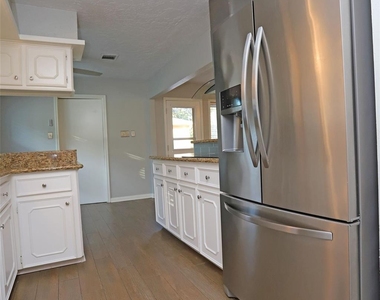 12870 Westella Drive - Photo Thumbnail 6