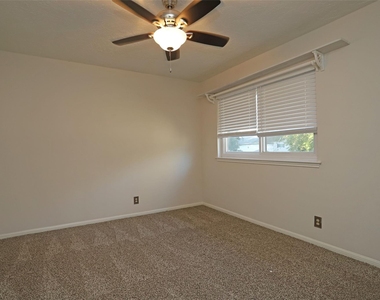 12870 Westella Drive - Photo Thumbnail 21
