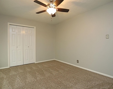 12870 Westella Drive - Photo Thumbnail 18