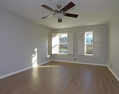 12870 Westella Drive - Photo Thumbnail 9