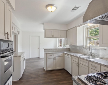 5647 Lymbar Drive - Photo Thumbnail 12