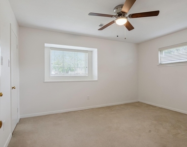 5647 Lymbar Drive - Photo Thumbnail 20