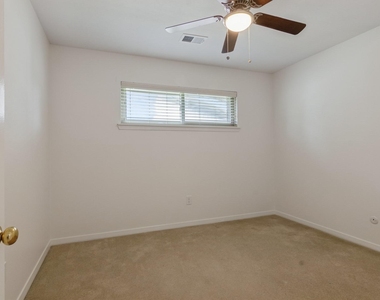 5647 Lymbar Drive - Photo Thumbnail 18