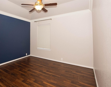 17422 Aldenwilds Lane - Photo Thumbnail 19