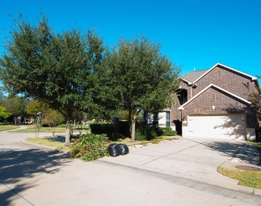 17422 Aldenwilds Lane - Photo Thumbnail 25