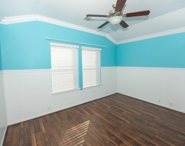 17422 Aldenwilds Lane - Photo Thumbnail 21
