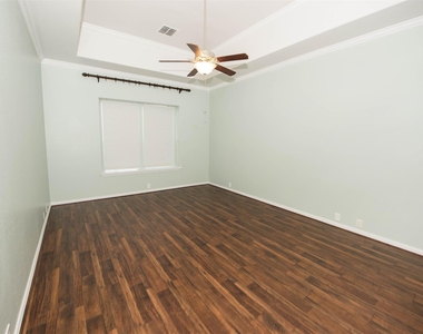 17422 Aldenwilds Lane - Photo Thumbnail 11