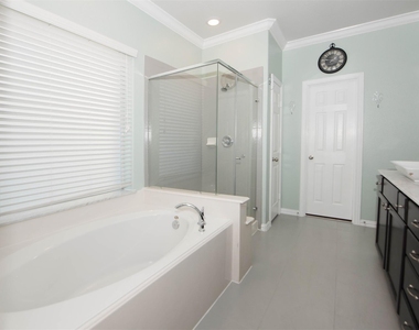 17422 Aldenwilds Lane - Photo Thumbnail 12