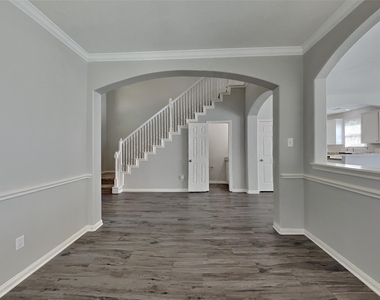 7031 Tallow Knoll Lane - Photo Thumbnail 5
