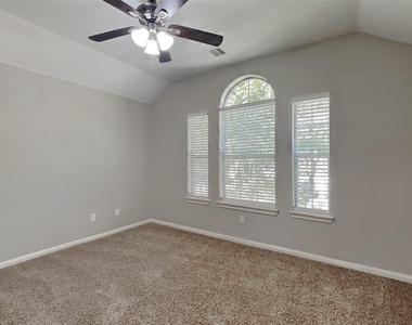 7031 Tallow Knoll Lane - Photo Thumbnail 15