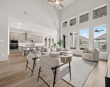 2406 Pear Blossom Lane - Photo Thumbnail 15
