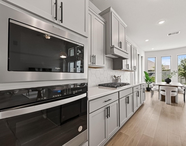 2406 Pear Blossom Lane - Photo Thumbnail 9
