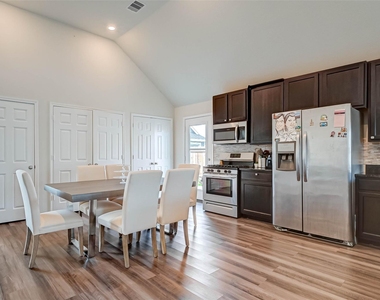 5027 Green Gate Trail - Photo Thumbnail 10