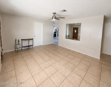 1425 Holland Street - Photo Thumbnail 4