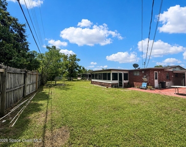 1425 Holland Street - Photo Thumbnail 27