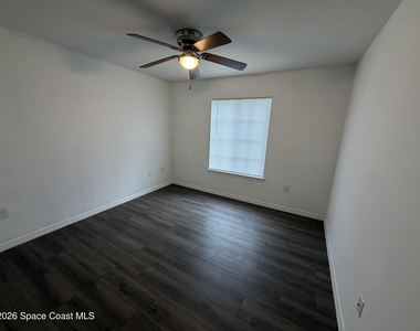3542 D Avinci Way - Photo Thumbnail 7