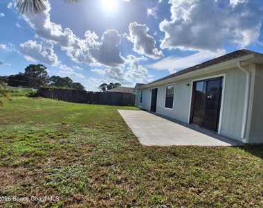 1304 Scottish Street Sw - Photo Thumbnail 24