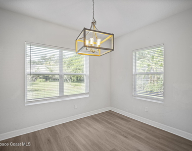 330 San Marino Road Sw - Photo Thumbnail 9