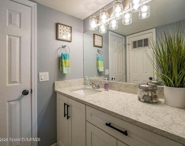 8600 Ridgewood Avenue - Photo Thumbnail 14