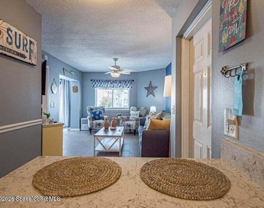 8600 Ridgewood Avenue - Photo Thumbnail 8
